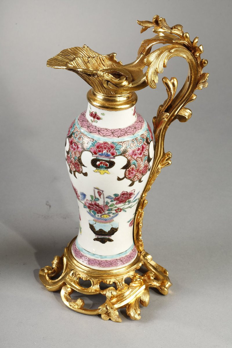 Pair Of Famille Rose Chinese Porcelain Vases-photo-6