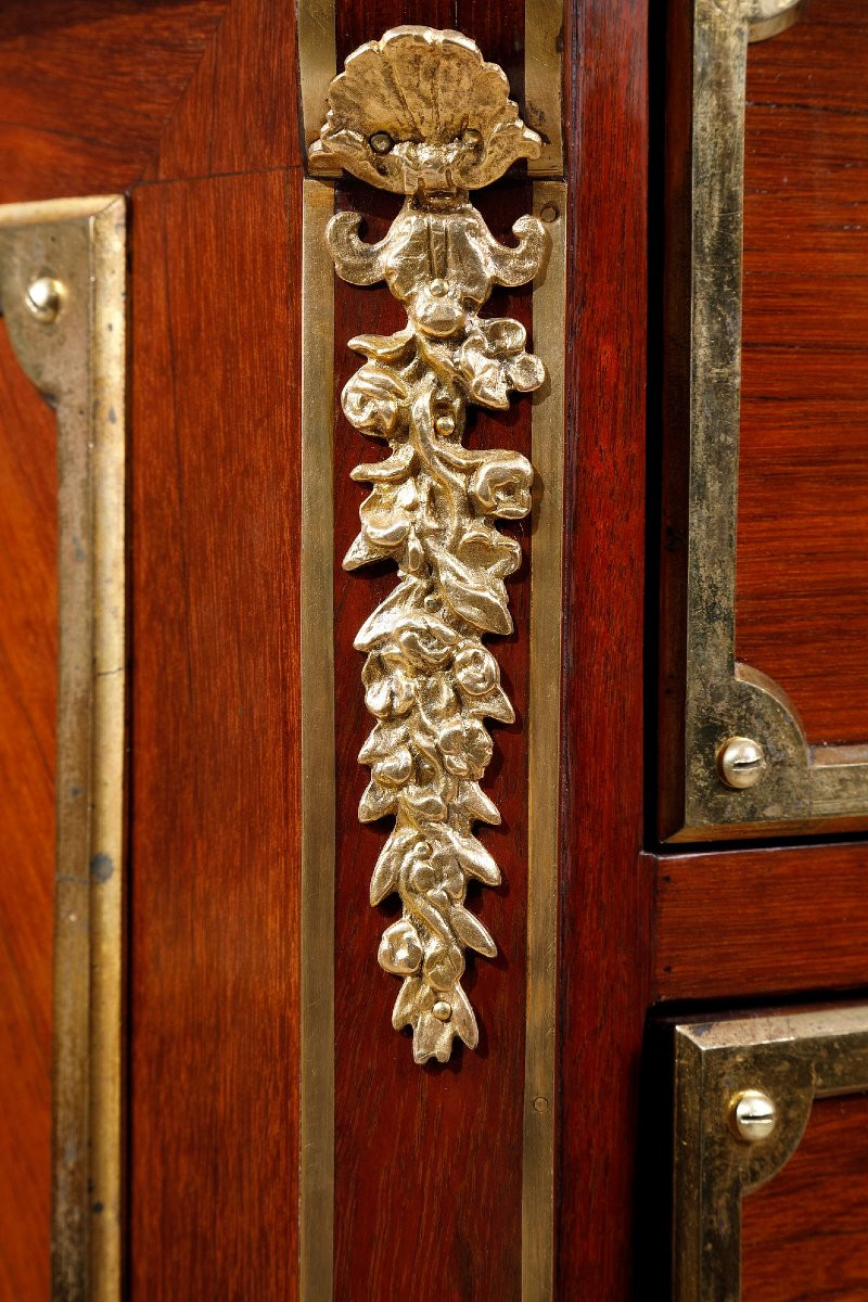 Commode Mazarine D’époque Régence En Amarante Encadrée De Bronze.-photo-7