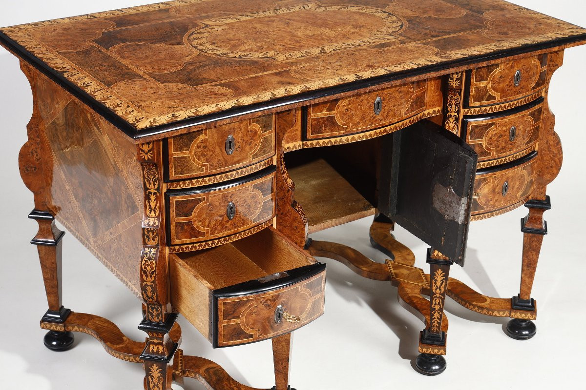 Bureau MAZARIN , circa 1700-1710 Attribué à Thomas HACHE-photo-6