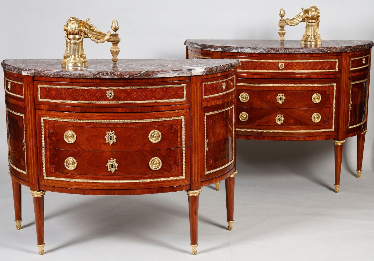 Paire de commodes demi lune d'époque Louis XVI estampillée de Fidelys SCHEY