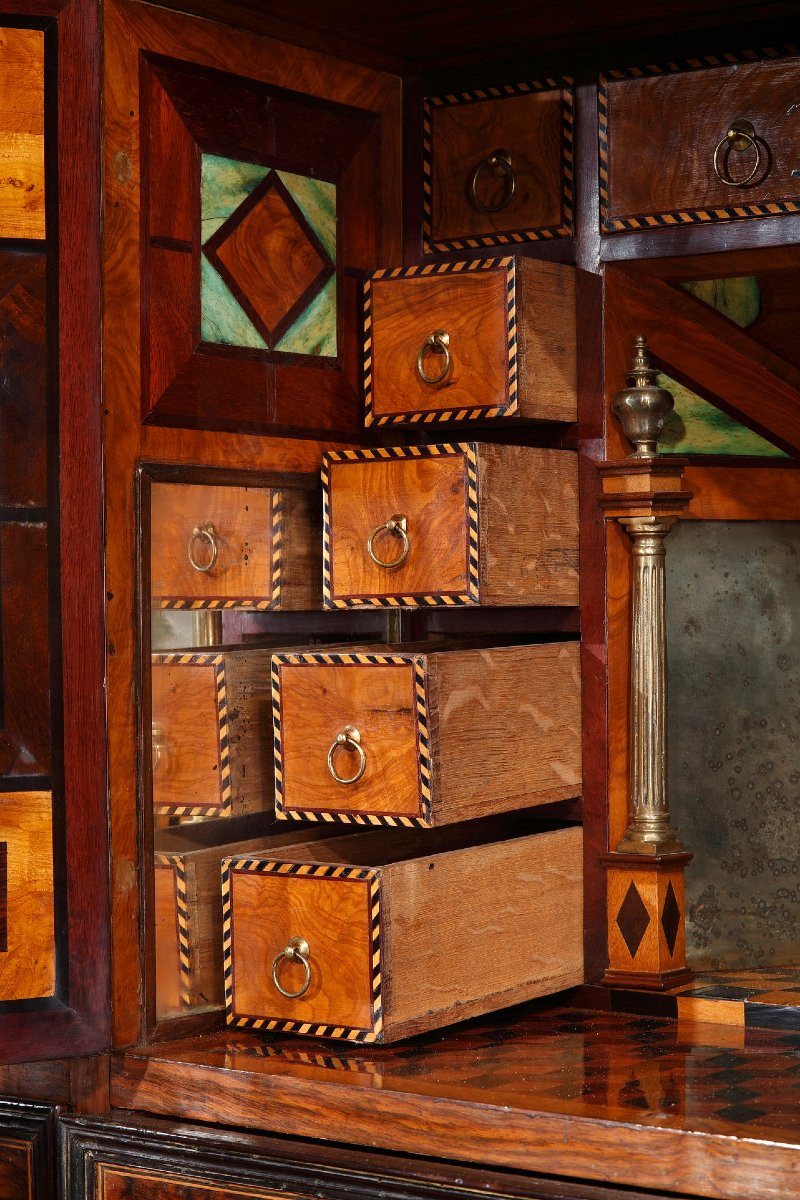 Large And Rare Cabinet With Theater And Trompe l'Oeil, 17th Century. Attributed To Thomas Hache -photo-4