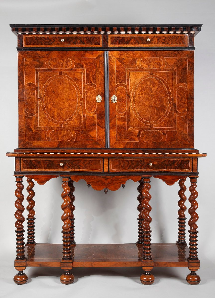 Large And Rare Cabinet With Theater And Trompe l'Oeil, 17th Century. Attributed To Thomas Hache -photo-2