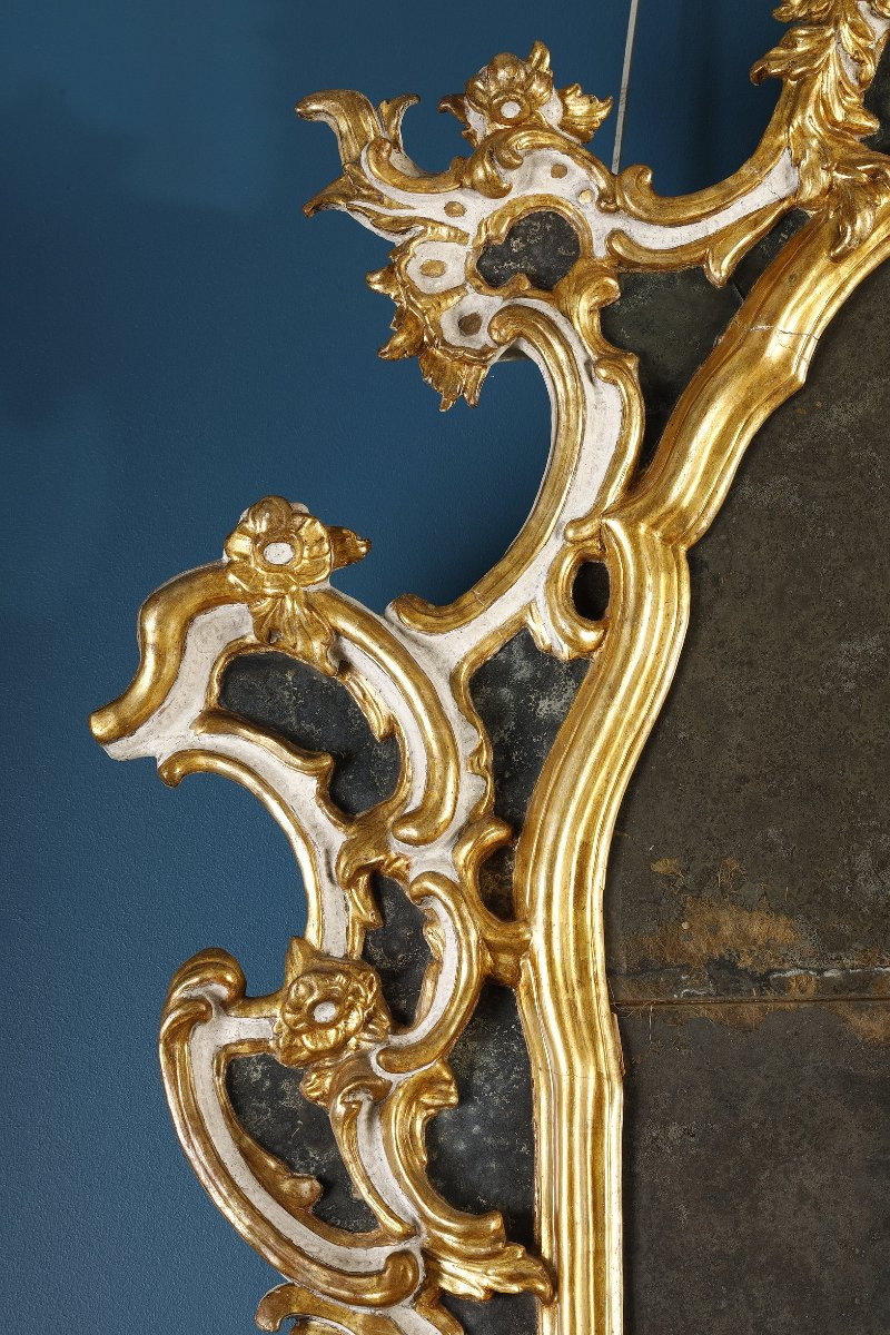 Paire de grands miroirs italiens,  à parecloses en bois doré, Du XVIIIᵉ siècle-photo-3