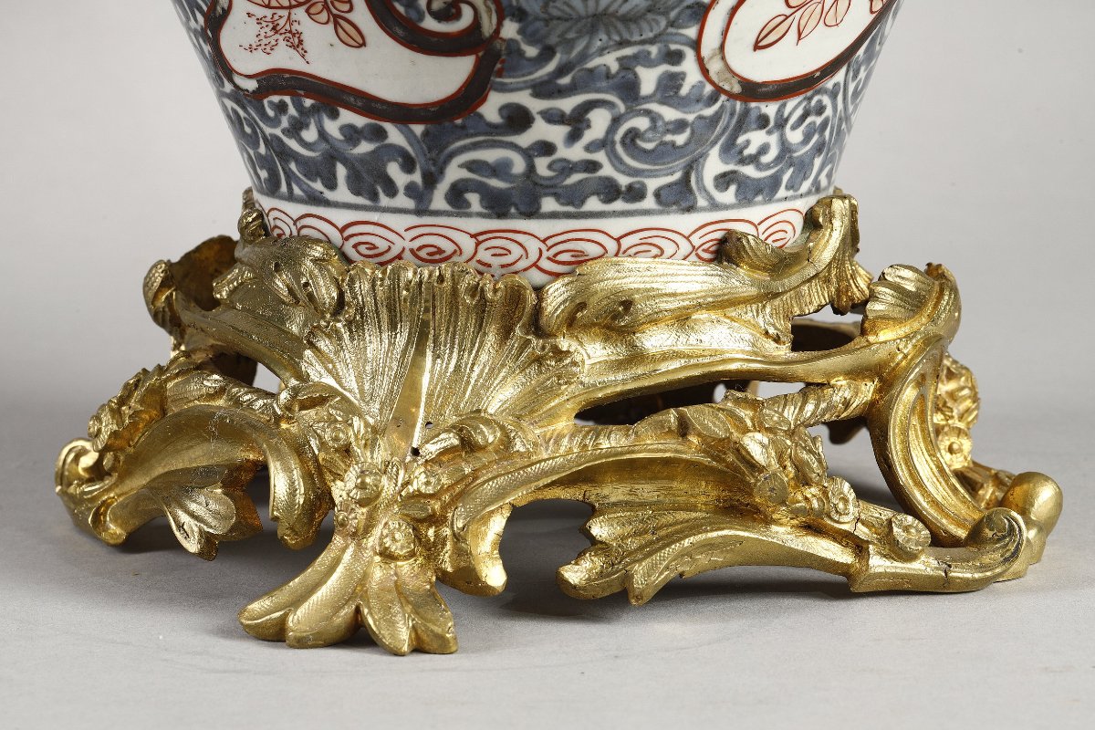 Important Pair Of Covered Vases In Imari Porcelain, 18th Century Period-photo-8