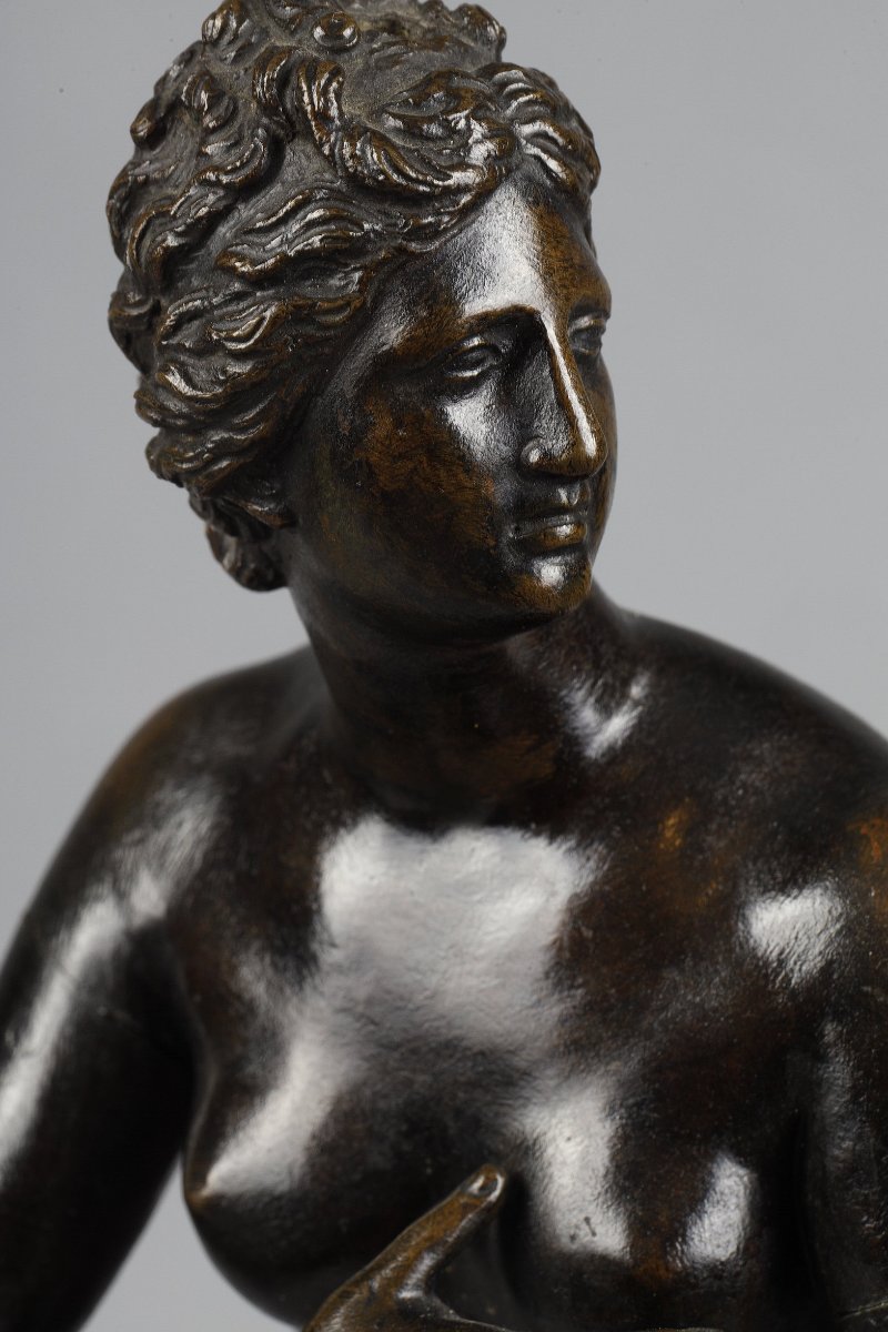 Paire de bronzes fin XVIIIe représentant  la Vénus de Médicis et Apollon-photo-3