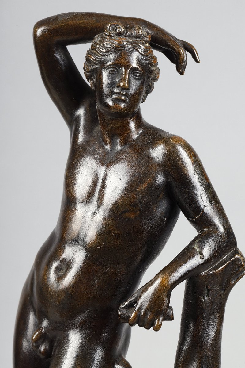 Paire de bronzes fin XVIIIe représentant  la Vénus de Médicis et Apollon-photo-4
