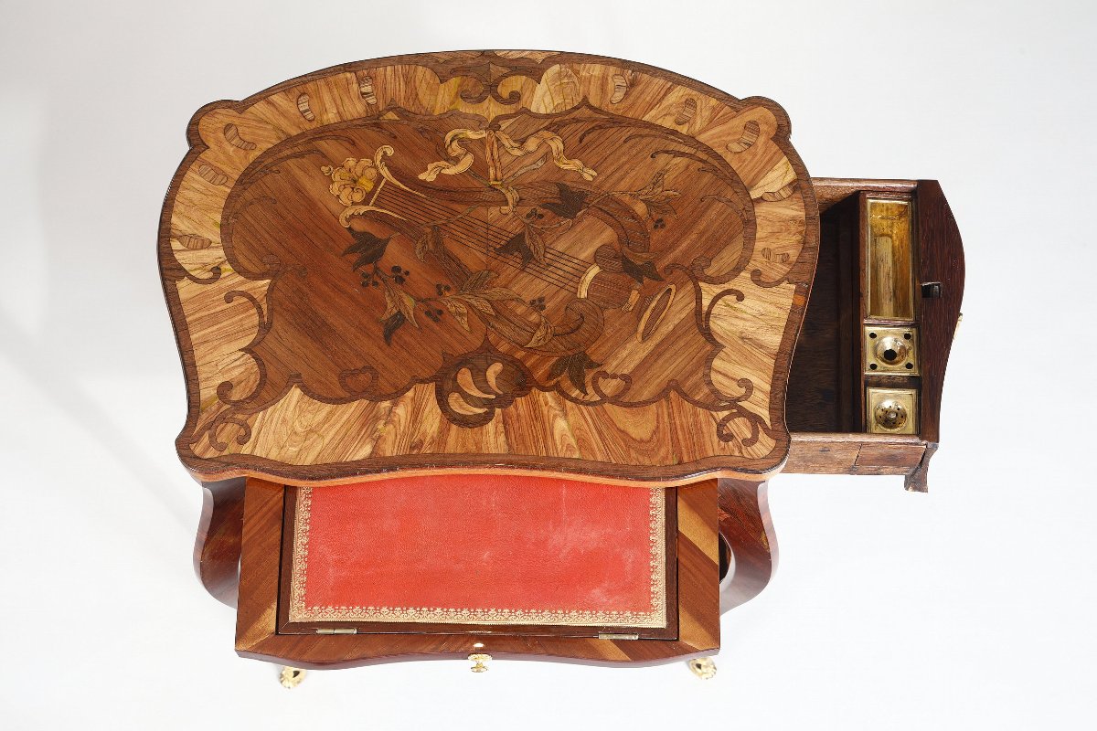 Rare table volante à transformation  estampillée de Jean-Pierre Latz-photo-4