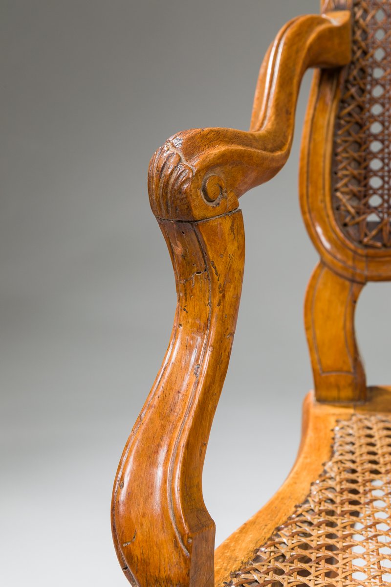 Paire de fauteuils cannés, attribué à Nogaret, époque L XV-photo-3