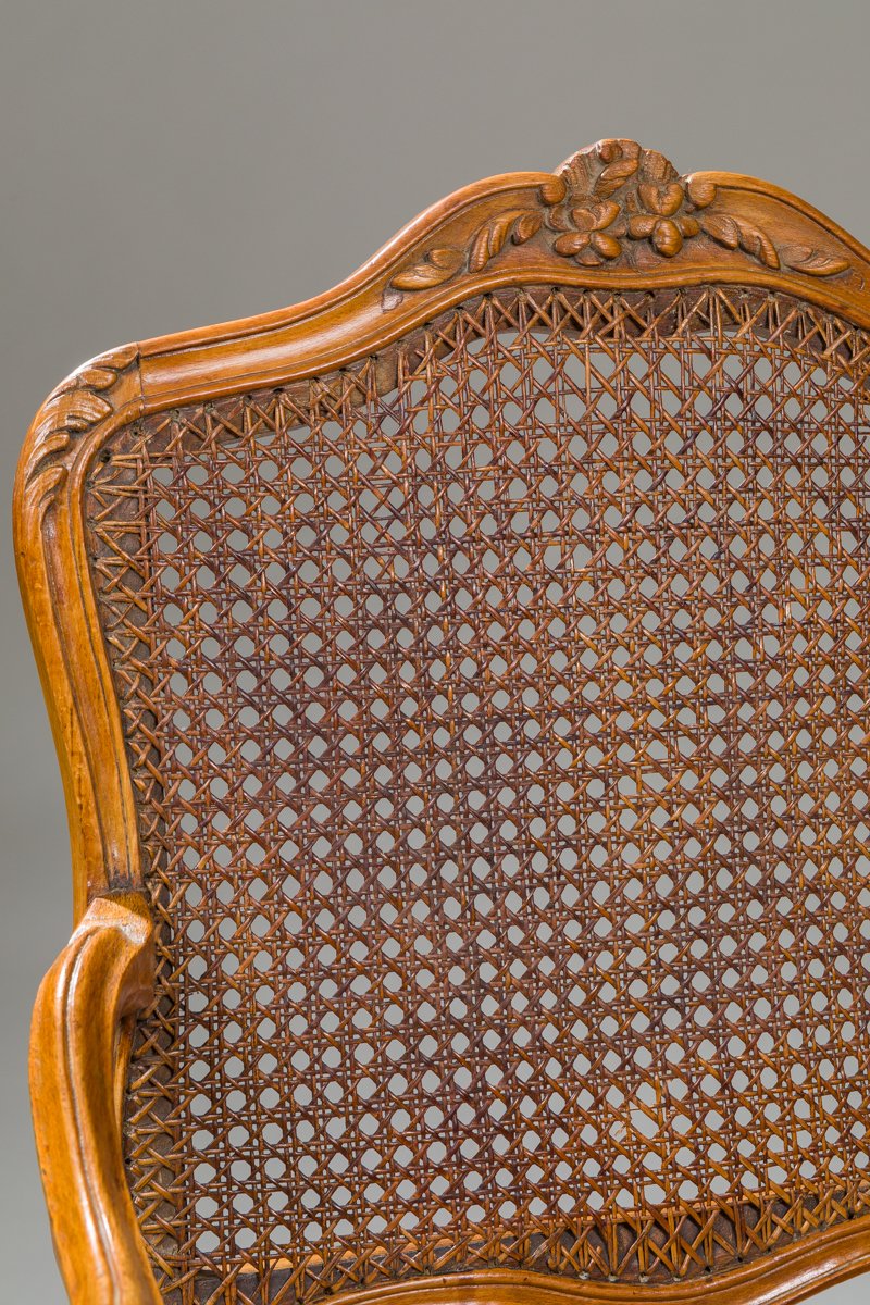 Paire de fauteuils cannés, attribué à Nogaret, époque L XV-photo-6