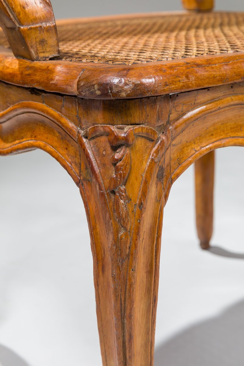 Paire de fauteuils cannés, attribué à Nogaret, époque L XV-photo-7