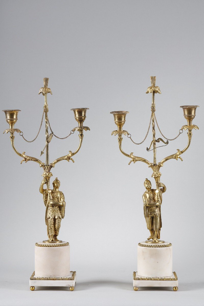 Paire De Bougeoirs D’époque Louis XVI En Bronze Doré