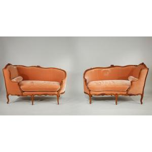 Rare paire de canapés « veuilleuses » attribués à Louis Delanois