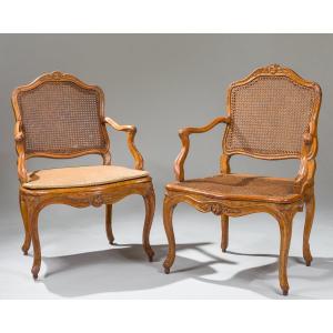 Paire de fauteuils cannés, estampillés de Canot, époque L XV