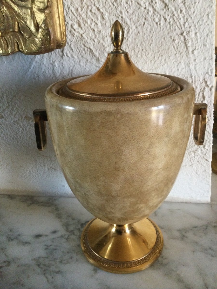 Ice Bucket In Stingray And Gilt Bronze Art Deco Period"