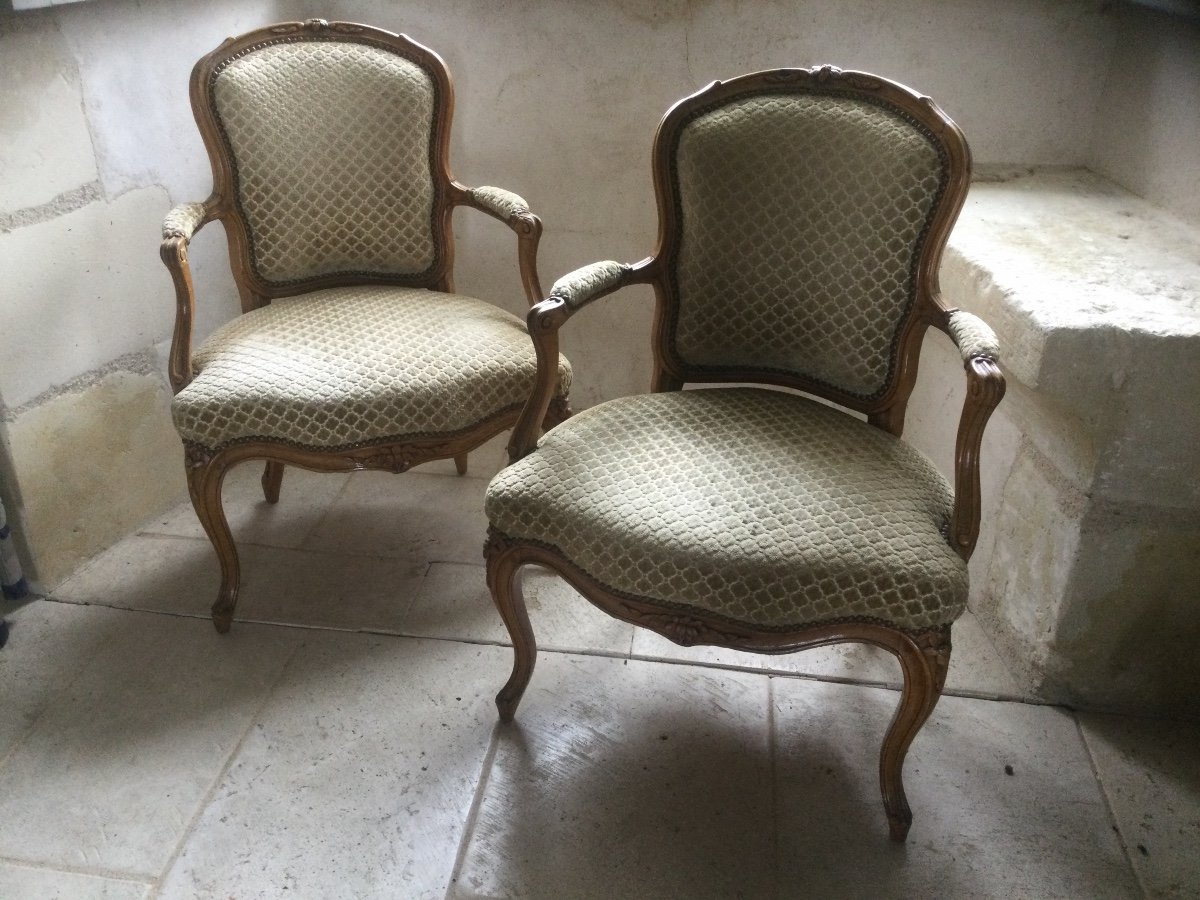 Paire De Large Cabriolet époque Louis XV travail Parisien 