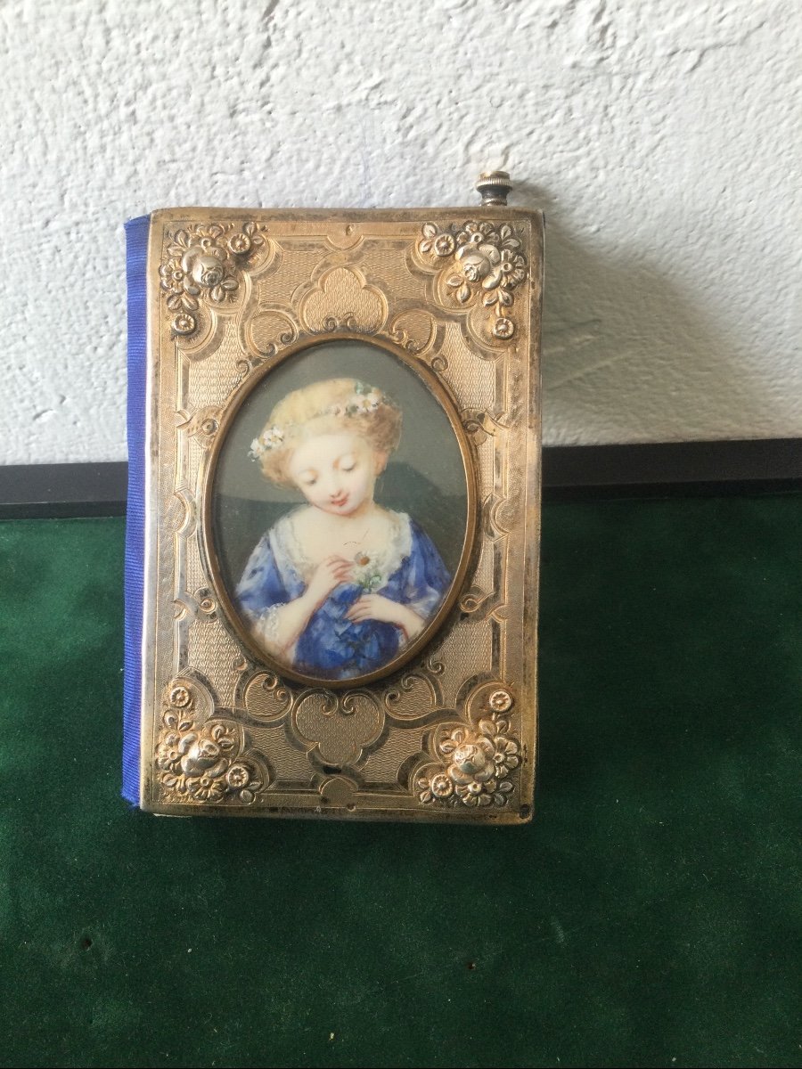Carnet De Bal En Vermeil Orné D’une Miniature Jeune Fille 