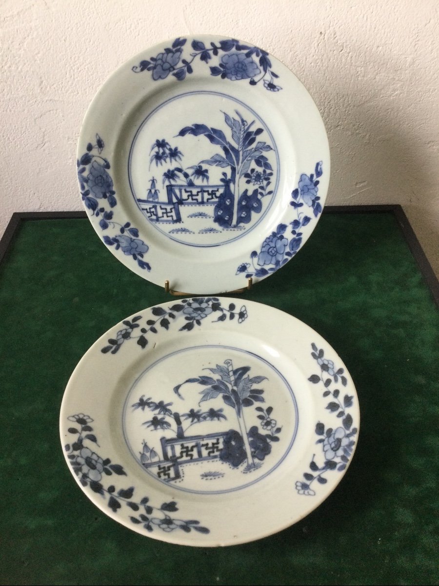 Paire D’assiettes Blanc Bleu Chine porcelaine 