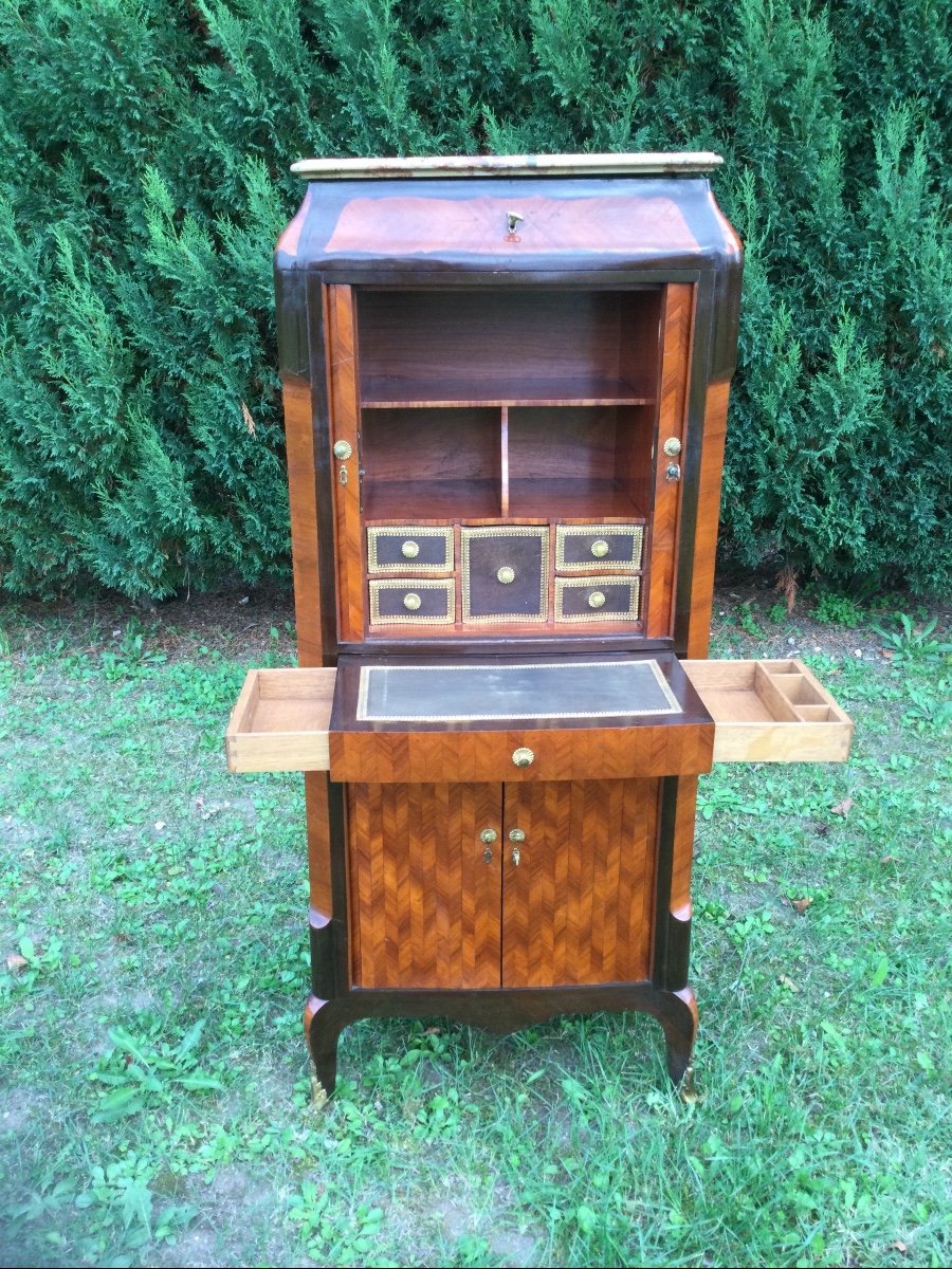 Charming Lady's Secretary In Rosewood And Amaranth