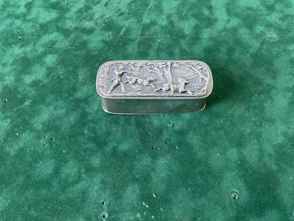 Silver Hunting Decor Snuffbox, English Work 