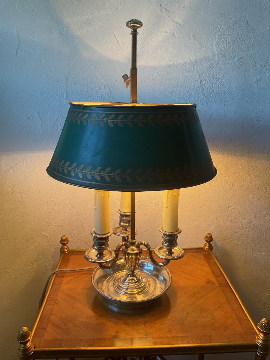 Lampe bouillotte en bronze argenté style Louis XVI