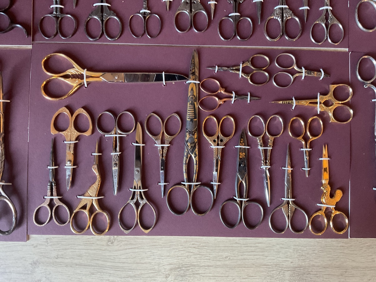 Belle collection de 146 ciseaux -photo-1