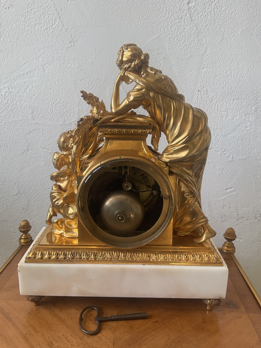 Pendule en bronze doré et marbre Louis XVI-photo-3