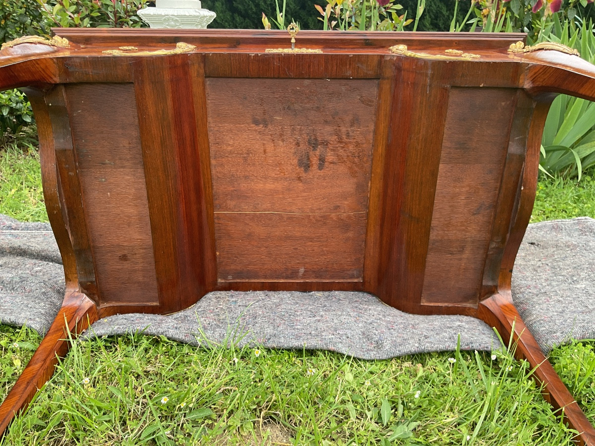 Bureau Louis XV marqueterie de fleurs toute faces ouvrant par cinq tiroirs -photo-3