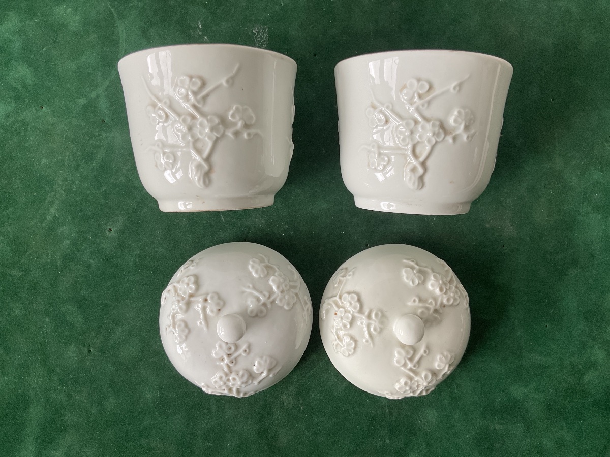 Saint Cloud Pair Of Covered Pots-photo-3