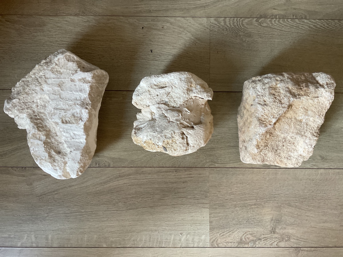 Three Sculpted Heads In Limestone-photo-2