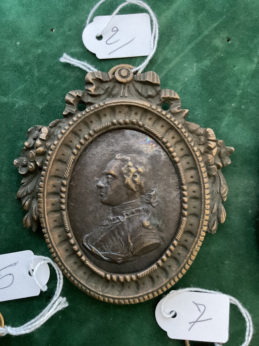 Bronze Miniatures Of Famous Figures -photo-3