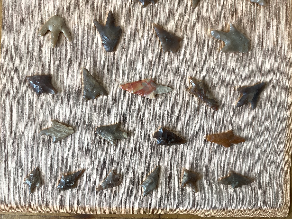 Collection Of 33 Flint Arrowheads-photo-4