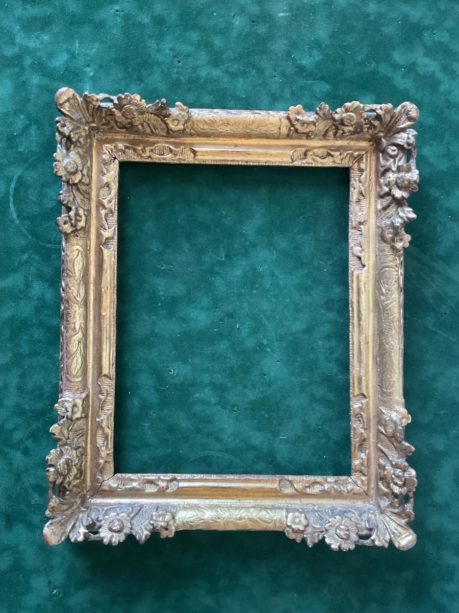 Carved Oak Frame With "flowered Corners," Featuring Original Gilding From The Louis XIV Period-photo-2