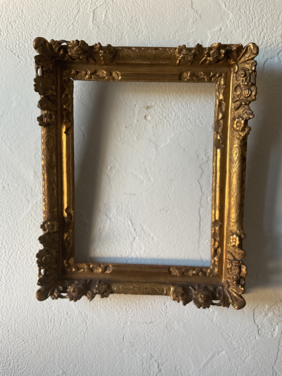 Carved Oak Frame With "flowered Corners," Featuring Original Gilding From The Louis XIV Period-photo-3