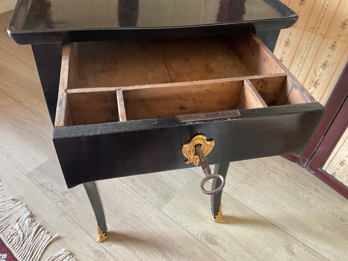 Small Louis XV-style Cabaret Table -photo-3