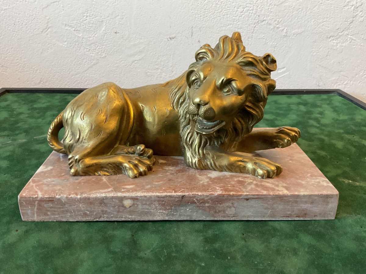 Paire de lions en bronze doré socle marbre -photo-4