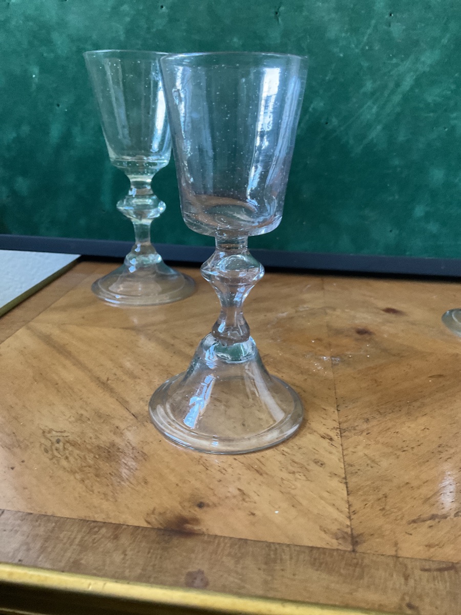 18th-century Blown Glass -photo-1