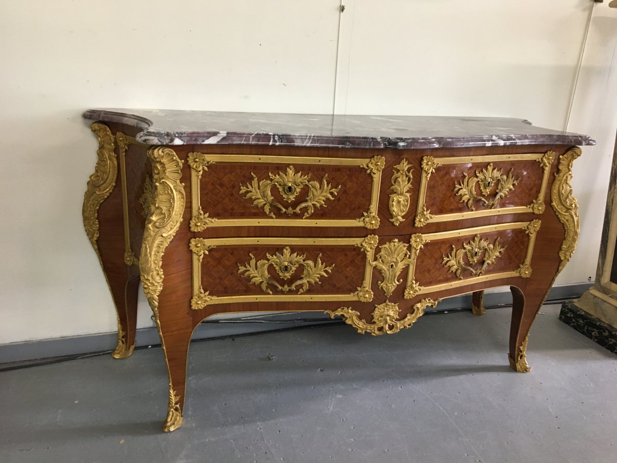 Exceptionnel Commode De Forme Galbée Modèle De Bvrb II Travail Des Ateliers Daidé , Revel