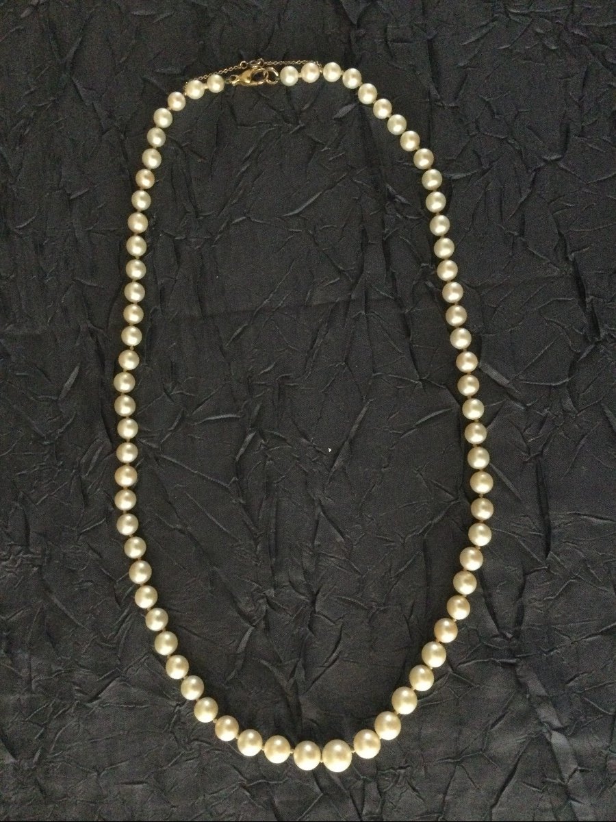 Akoya Cultured Pearl Necklace With Falling Gold Clasp