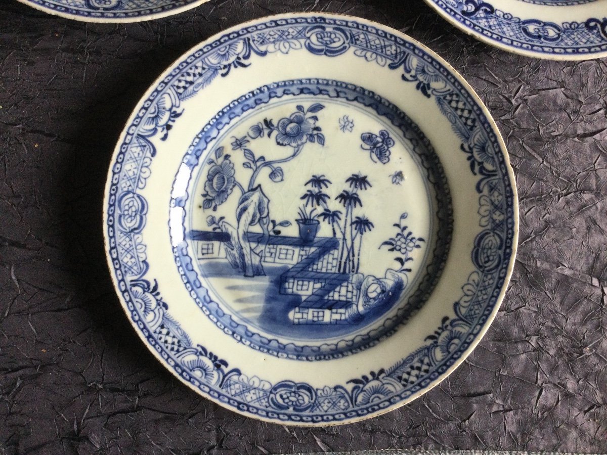 Three Blue White Chinese Porcelain Plates Decorated With Plants-photo-2