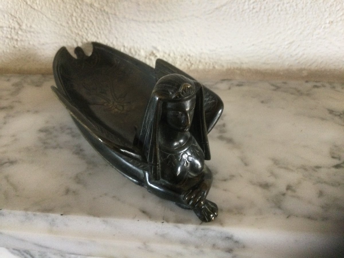 Vide Poche En Bronze Patiné à Décor De L’egypte Ancienne -photo-2