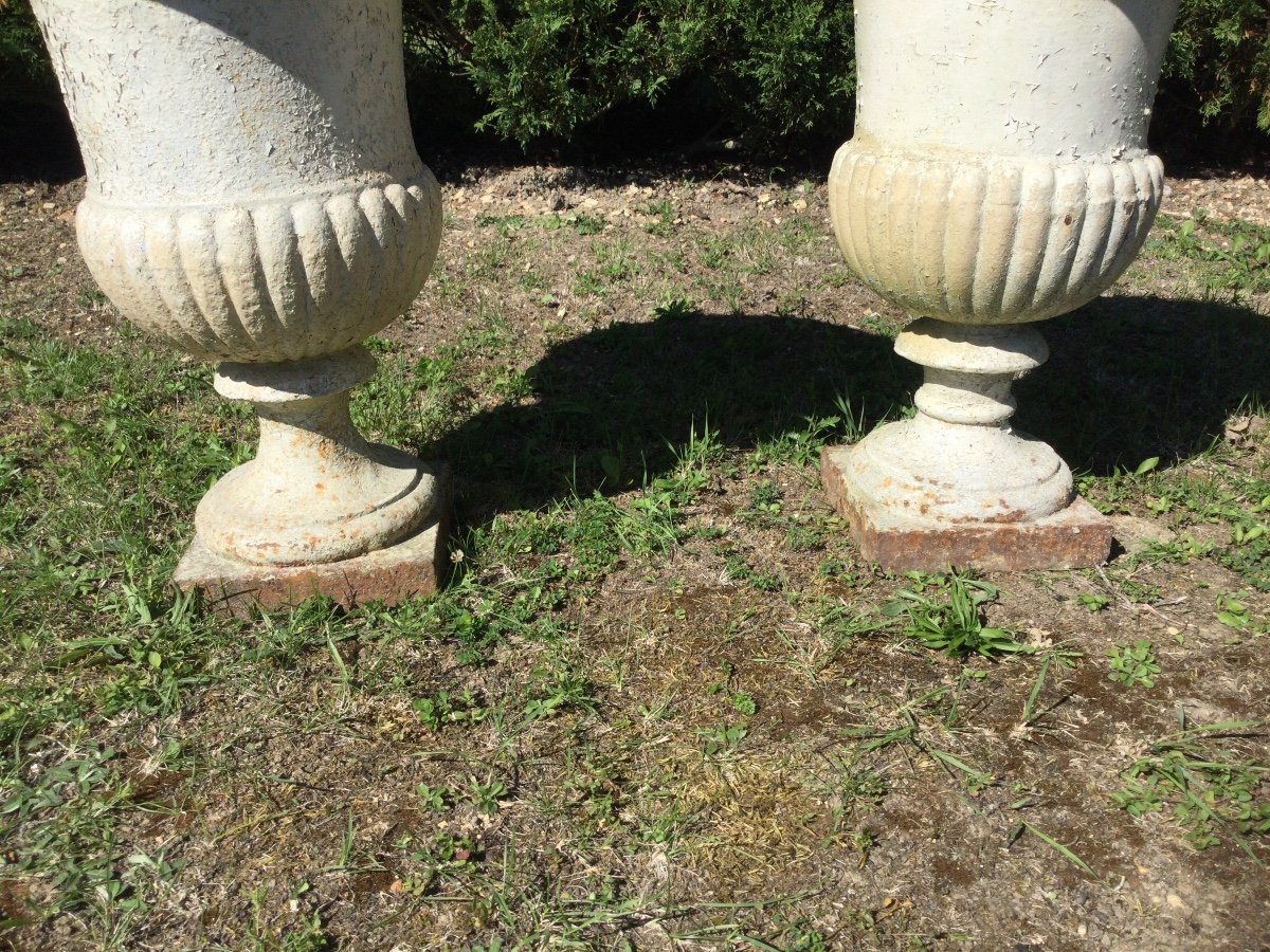 Paire De Vases Médicis époque XVIIIéme En Fonte De Fer hauteur 64 cm-photo-4
