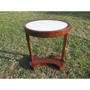 Small Oval Pedestal Table In Mahogany Period