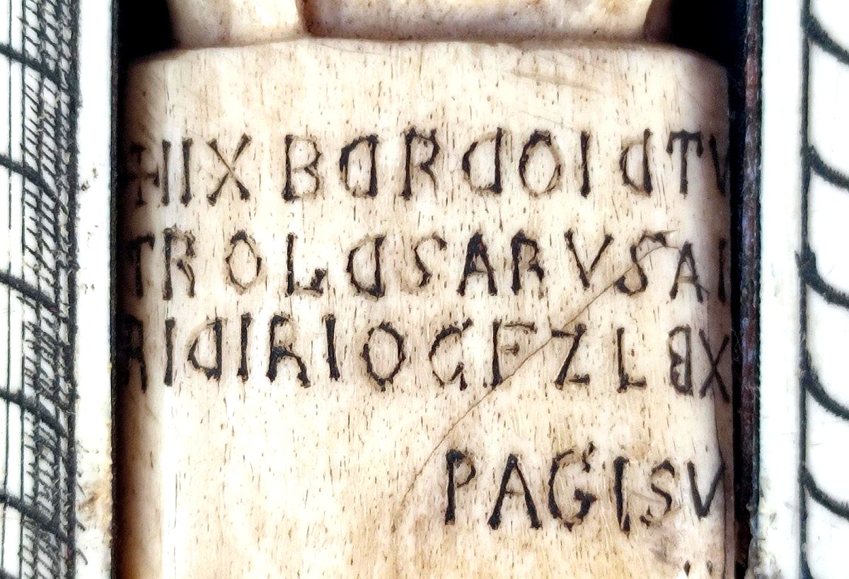   Autel siennois représentant la descente entre le pape Alexandre VI (Borgia) et le pape Pie III (Piccolomini) le 22 septembre 1503.-photo-2