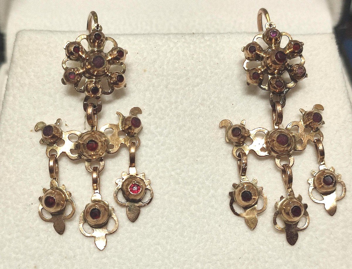 Gold And Garnet Earrings Sicily - XVIII Century.