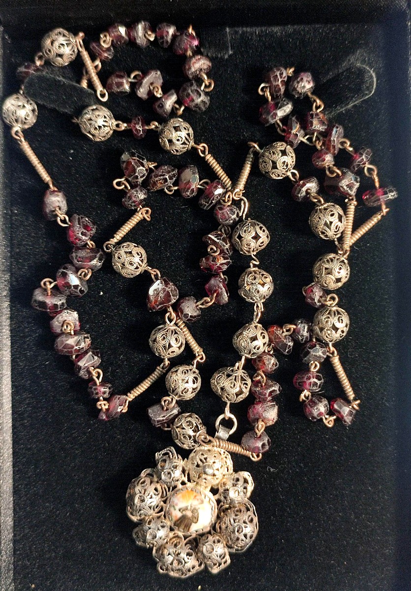 A 17th-century Sicilian Rosary With Silver Filigree Beads And 72 Faceted Rough Ruby ​​-photo-3