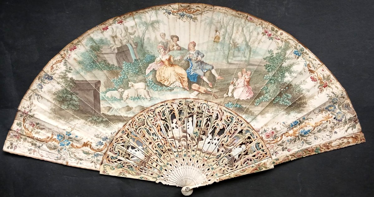 Louis XV Fan Painted On Swan Skin In The Style Of Watteau. Carved Ivory Ribs.
