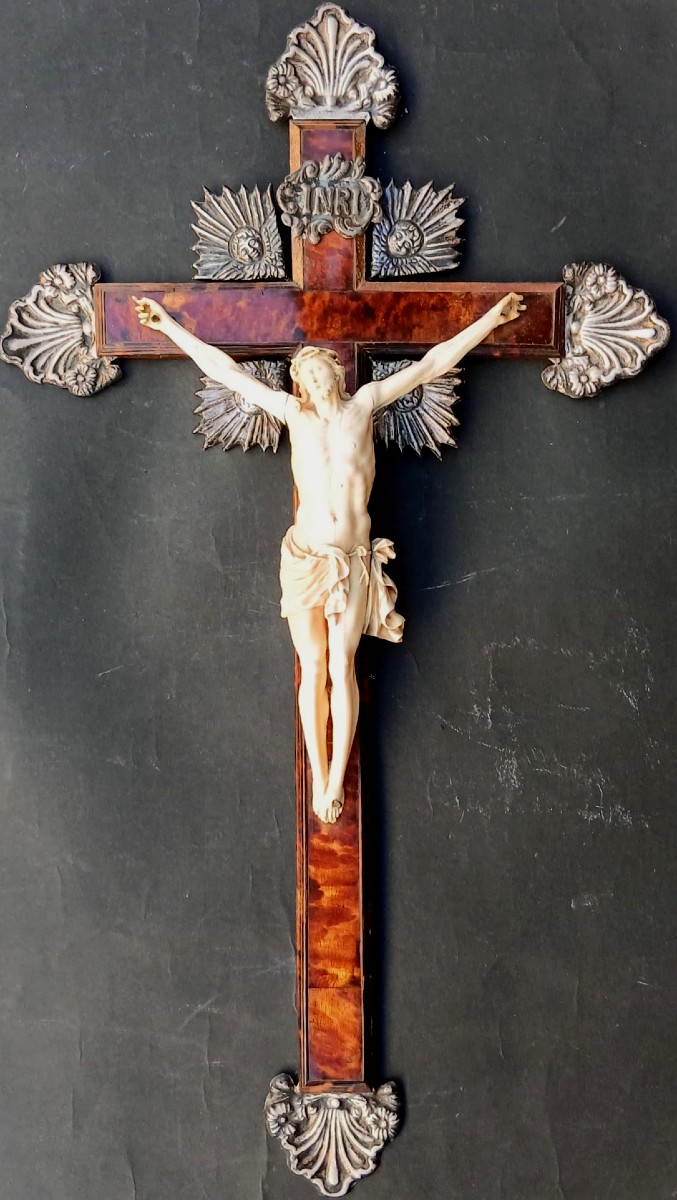 Crucifix In Ivory And Tortoiseshell. Trapani, 18th Century. Andrea Tipa (1725-1766) 