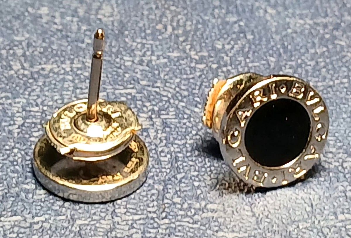 Bulgari - 1) Pendant Kt. 0.16 (and Necklace) - And - Bulgari -2) Earrings In Gold And Onyx. -photo-4