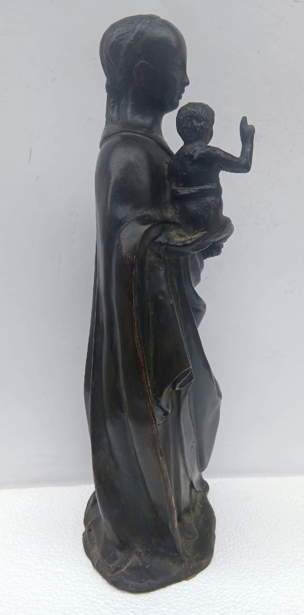 Virgin And Child. Franco-flemish Bronze Sculpture From The Early 16th Century. -photo-3