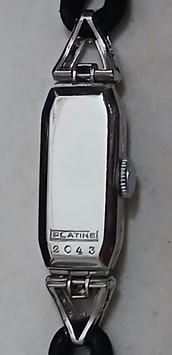 Montre-bracelet pour femme, en platine et diamants kt. 030. Époque Art Decò, en état de mar -photo-3